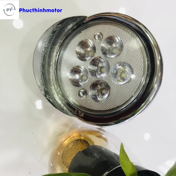 https://www.xedienphucthinh.com/public/product/den-pha-cho-xe-3-banh-4-banh